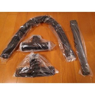 エレクトロラックス(Electrolux)のエレクトロラックス エルゴラピードZB3113AK（本体無し）未使用付属品(掃除機)