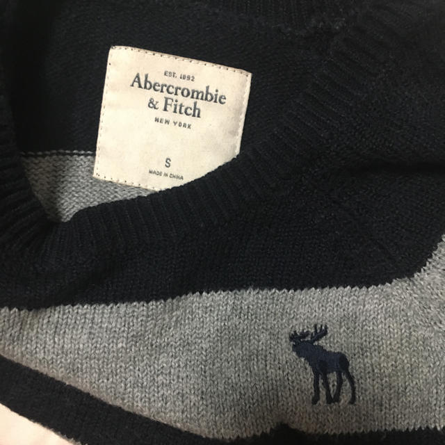 Abercrombie&Fitch(アバクロンビーアンドフィッチ)のアバクロ ニット レディースのトップス(ニット/セーター)の商品写真