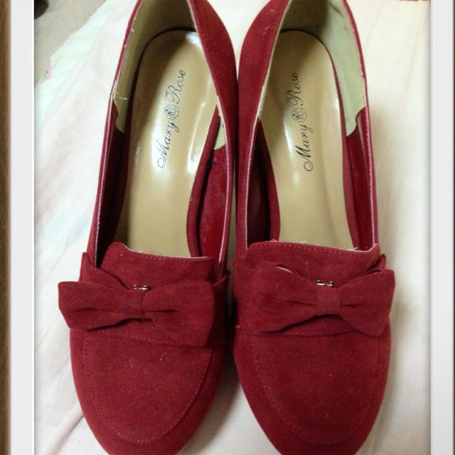 赤リボン付きヒール レディースの靴/シューズ(ハイヒール/パンプス)の商品写真