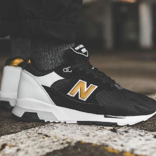 ニューバランス(New Balance)の国内未入荷色　新品　New Balance M1991 ブラック×ホワイト　レア(スニーカー)