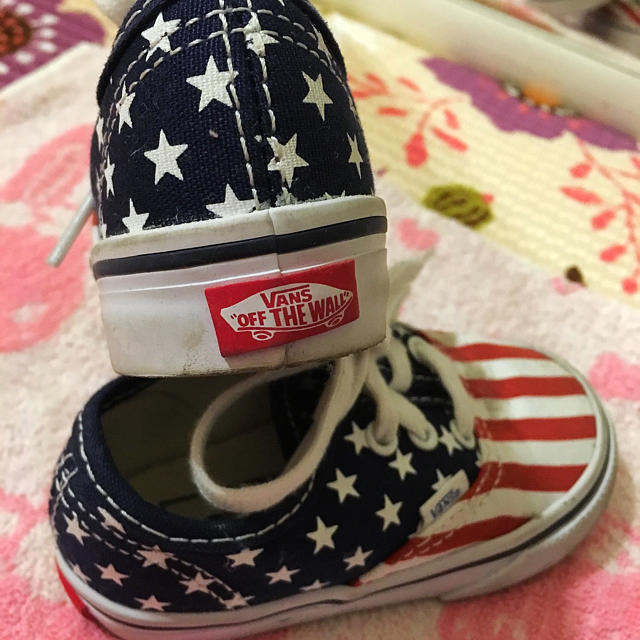 VANS(ヴァンズ)のVANS キッズ/ベビー/マタニティのキッズ靴/シューズ(15cm~)(スニーカー)の商品写真