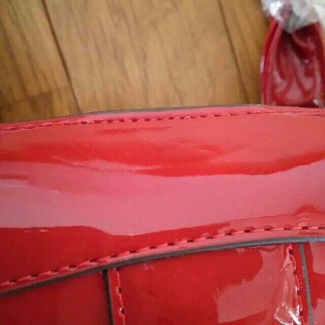 JUNKO SHIMADA(ジュンコシマダ)の新品 ジュンコシマダ Part2 エナメル ハンドバッグ レッド 赤 レディースのバッグ(ハンドバッグ)の商品写真