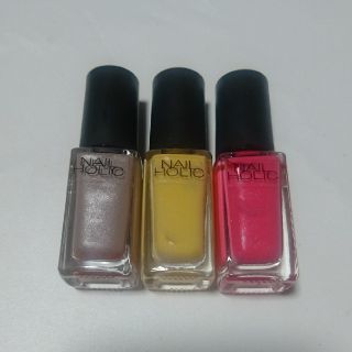 ネイルホリック(NAIL HOLIC)のNAIL HOLIC♡３色セット(マニキュア)