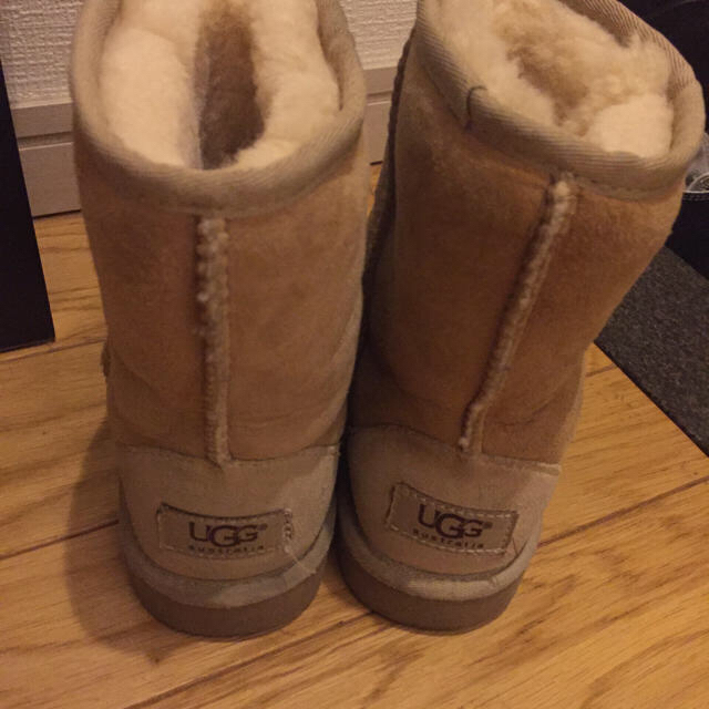 UGG(アグ)のUGG19センチ キッズ/ベビー/マタニティのキッズ靴/シューズ(15cm~)(ブーツ)の商品写真