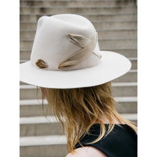 アメリヴィンテージ(Ameri VINTAGE)の【完売】MAISON COULEUR×AMERI CROSS HAT(ハット)