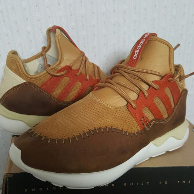 adidas(アディダス)の国内未発売 adidas TUBULAR MOC RUNNER yeezy メンズの靴/シューズ(スニーカー)の商品写真