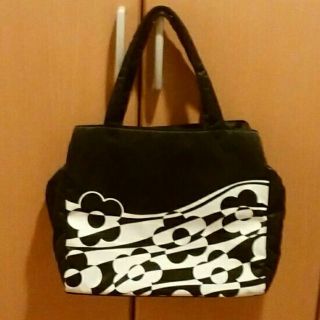 マリークワント(MARY QUANT)のマリークワント　デイジープリントバック　ナイロン製(トートバッグ)