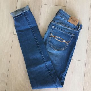 アバクロンビーアンドフィッチ(Abercrombie&Fitch)の【新品】Abecrombie&Fitch スーパースキニーデニム24(デニム/ジーンズ)