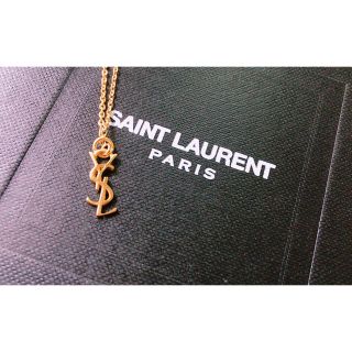 YSL ロゴ　ネックレス