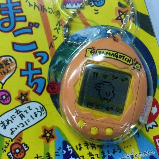 【未使用】たまごっち オレンジ 2376(携帯用ゲーム機本体)