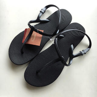 ハワイアナス(havaianas)のハワイアナス フリーダム ブラック 37-38 新品 ビーチサンダル 黒(ビーチサンダル)