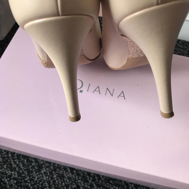 DIANA(ダイアナ)のDIANA レディースの靴/シューズ(ハイヒール/パンプス)の商品写真