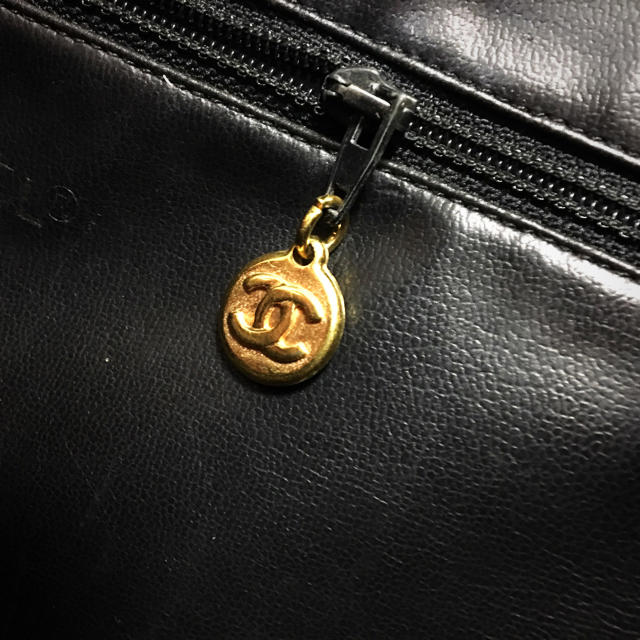 CHANEL(シャネル)のCHANELショルダーバック◆シャネル◆肩掛け◆ レディースのバッグ(ショルダーバッグ)の商品写真