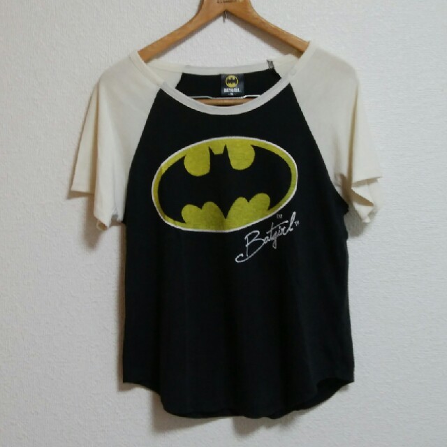 バットマン　ティーシャツ レディースのトップス(Tシャツ(半袖/袖なし))の商品写真