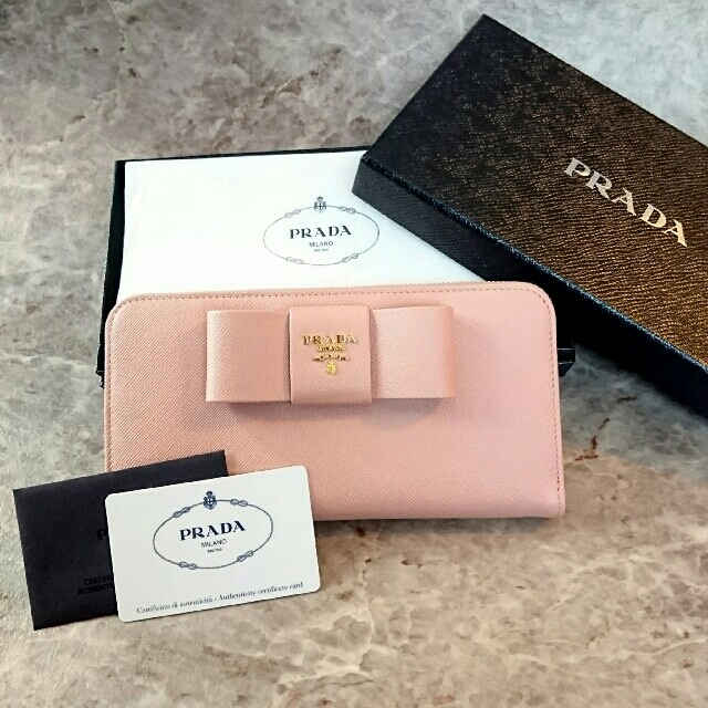 予約販売 PRADA - ☆な♡☆プラダ サフィアーノ 長財布 リボン 人気の