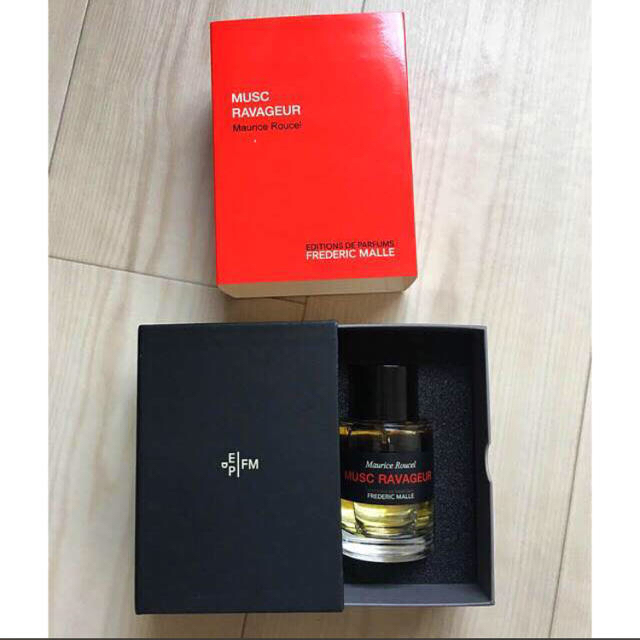 FREDERIC MALLE フレデリック マル シェ ムッシュー キャンドル Chez Monsieur Candle 220g 【SALE