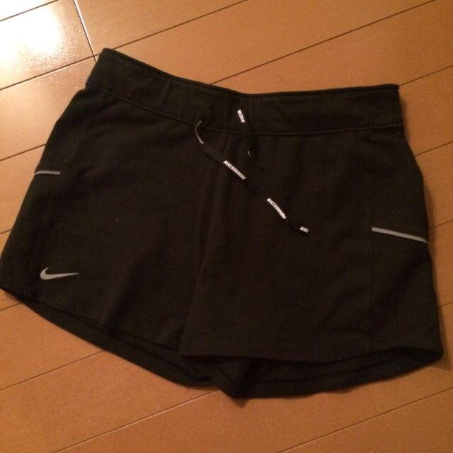 NIKE(ナイキ)のスポーツ用 ショートパンツ レディースのパンツ(ショートパンツ)の商品写真