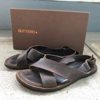 ブッテロ(BUTTERO)のブッテロ レザー サンダル ストラップ(サンダル)