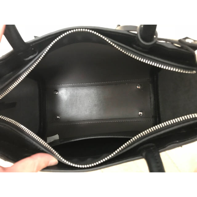 ZARA(ザラ)のZARA ショルダーハンドバッググレー レディースのバッグ(ショルダーバッグ)の商品写真