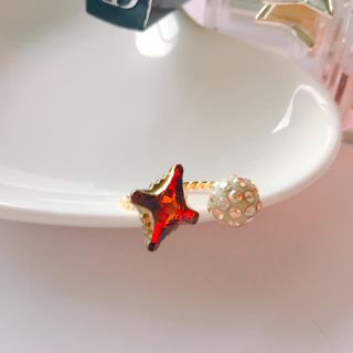 スワロフスキー(SWAROVSKI)のSWAROVSKIビジューとグルーデコボールのリング(リング)