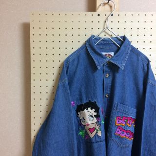 古着 BETTY BOOP デニムシャツ ワッペン刺繍 M ベティ (シャツ)