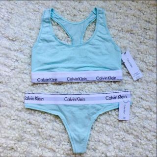 カルバンクライン(Calvin Klein)のCalvin Klein 下着 アンダーウェア ブラ&Tバック 上下Mセット♡(ブラ&ショーツセット)