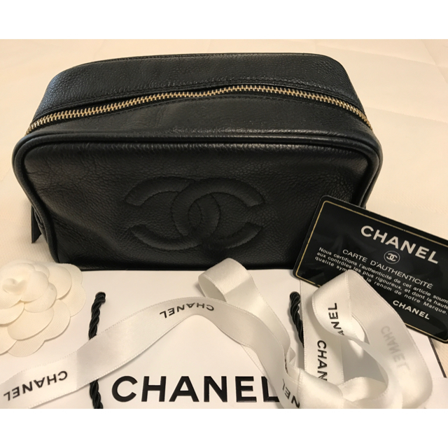 CHANEL(シャネル)のCHANEL キャビアスキンポーチ レディースのファッション小物(ポーチ)の商品写真