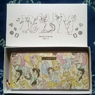 サマンサタバサプチチョイス(Samantha Thavasa Petit Choice)の🍓miku🍓様【新品】ｻﾏﾝｻﾀﾊﾞｻ👛ﾃﾞｨｽﾞﾆｰﾌﾟﾘﾝｾｽ長財布(財布)