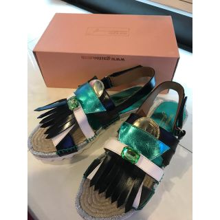 ツモリチサト(TSUMORI CHISATO)のツモリチサト新品(スリッポン/モカシン)