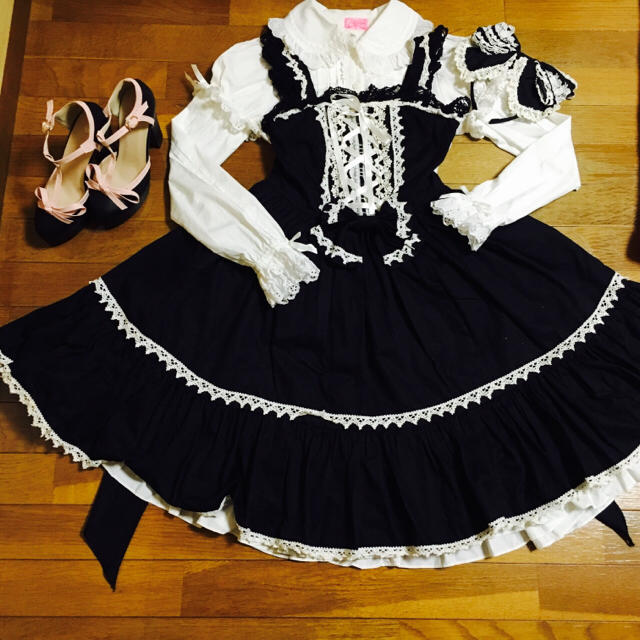 Angelic Pretty(アンジェリックプリティー)の黒ロリセット本日のみ値下げ レディースのワンピース(ひざ丈ワンピース)の商品写真