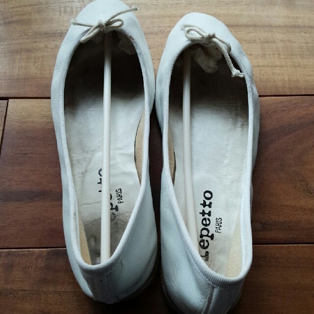 repetto(レペット)の削除予定！最終価格。レペット　BB　37 白 レディースの靴/シューズ(バレエシューズ)の商品写真