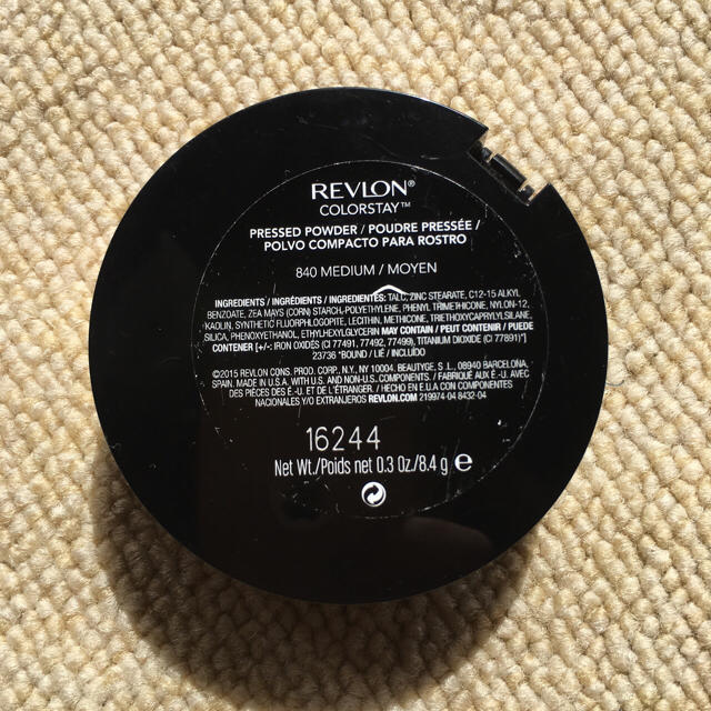 REVLON(レブロン)のレブロン カラーステイプレストパウダーN コスメ/美容のベースメイク/化粧品(フェイスパウダー)の商品写真