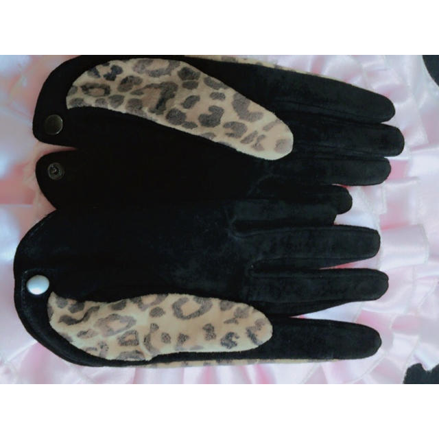 rienda(リエンダ)のリエンダ 手袋 ヒョウ柄 ✖️ ブラック  グローブ レディースのファッション小物(手袋)の商品写真