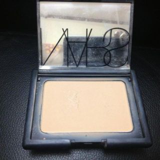 ナーズ(NARS)のNARSパウダーファンデ6102(その他)