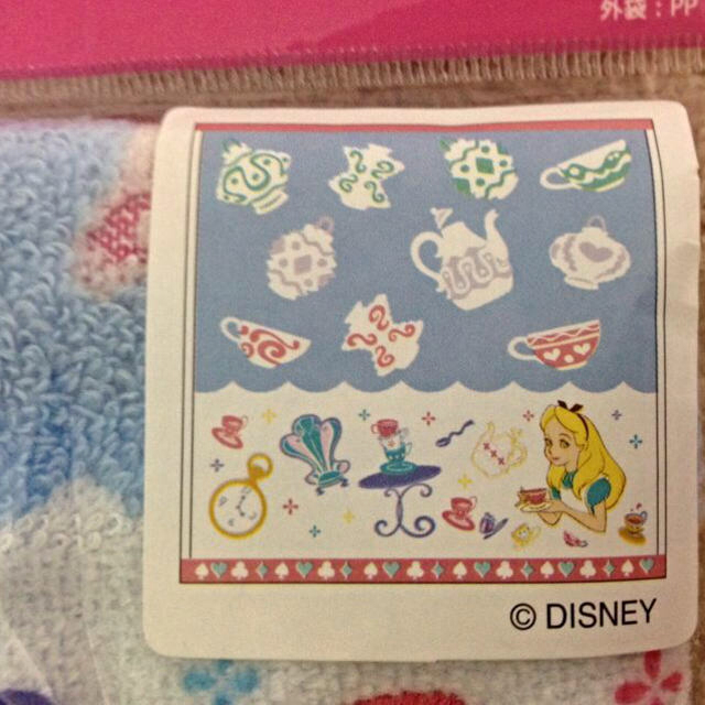 Disney(ディズニー)のTDL購入♡アリスのミニタオル♡ レディースのファッション小物(ハンカチ)の商品写真