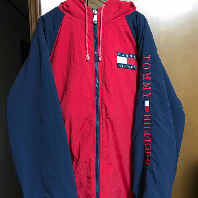 TOMMY HILFIGER(トミーヒルフィガー)の希少 TOMMY HILFIGER ナイロンジャケット メンズのジャケット/アウター(ナイロンジャケット)の商品写真