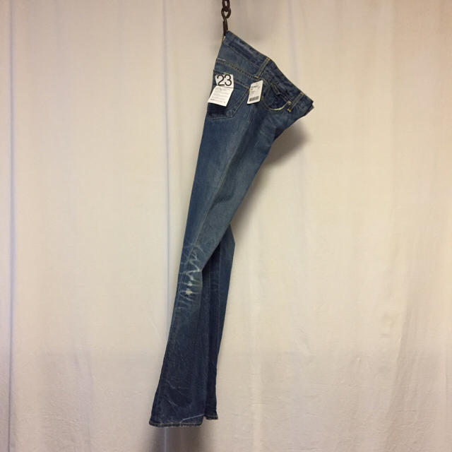 Paper Denim & Croth(ペーパーデニムアンドクロス)の新品タグ付き！paperdenim&cloth ダメージ、エイジング加工デニム レディースのパンツ(デニム/ジーンズ)の商品写真