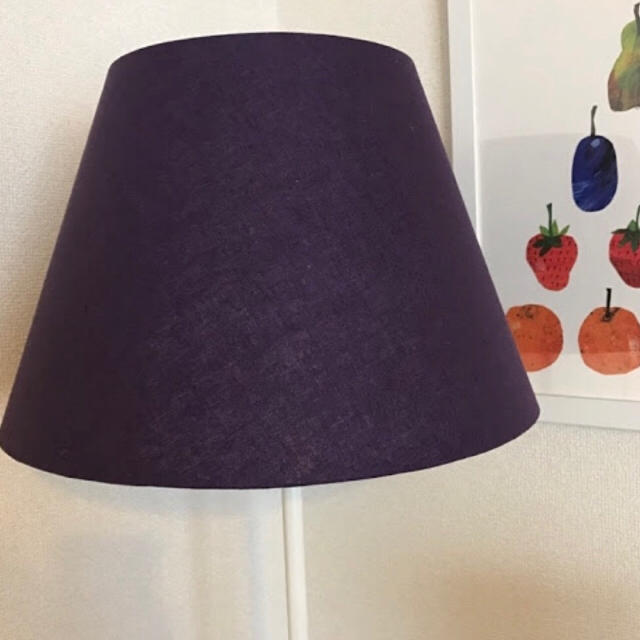 IKEA(イケア)の【IKEA イケア】ランプシェード 紫 のみ  専用です インテリア/住まい/日用品のライト/照明/LED(フロアスタンド)の商品写真