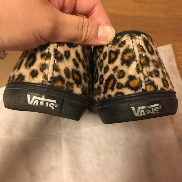 VANS(ヴァンズ)の再値下げ!!  VANS レオパード スリッポン★☺︎★ レディースの靴/シューズ(スニーカー)の商品写真
