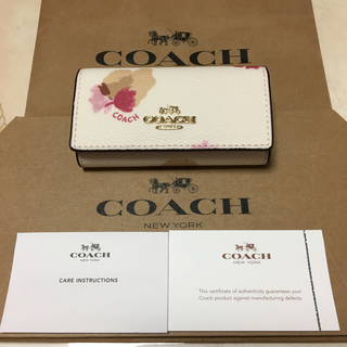 コーチ(COACH)の新品☆COACH  コーチ キーケース 花柄(キーケース)