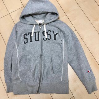 ステューシー(STUSSY)のstussy  ボアウィンドテック パーカー champion(パーカー)