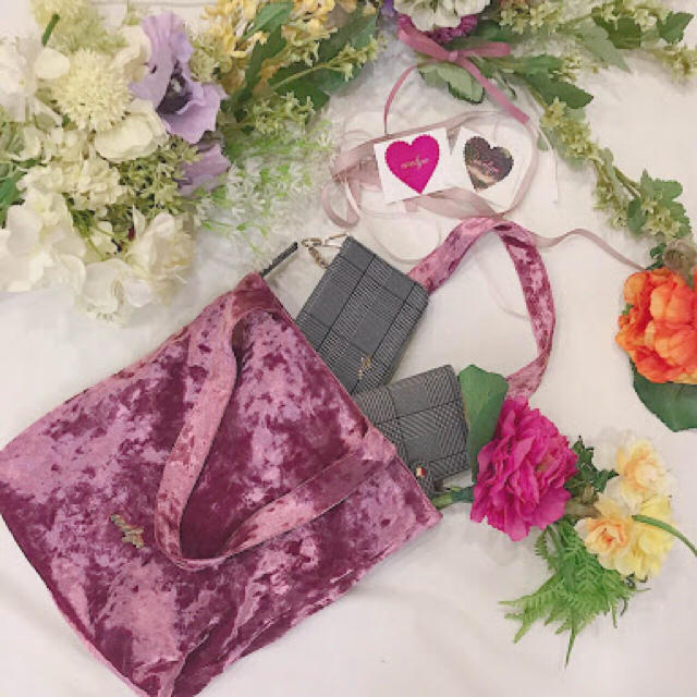 evelyn(エブリン)の♡あかり様専用♡ evelyn ノベルティ バッグ エンタメ/ホビーのコレクション(ノベルティグッズ)の商品写真