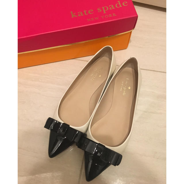 kate spade new york(ケイトスペードニューヨーク)の「ケイトスペード」フラットシューズ レディースの靴/シューズ(バレエシューズ)の商品写真