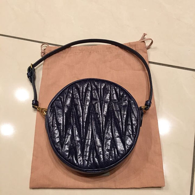 【新品】MIUMIU ショルダーバッグ MINI BANDOLIERA