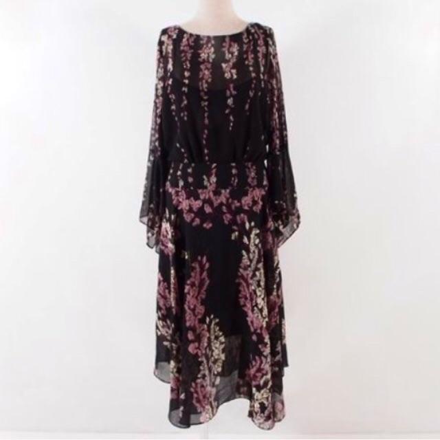 BCBGMAXAZRIA(ビーシービージーマックスアズリア)のBCBG 花柄ワンピース レディースのワンピース(ロングワンピース/マキシワンピース)の商品写真