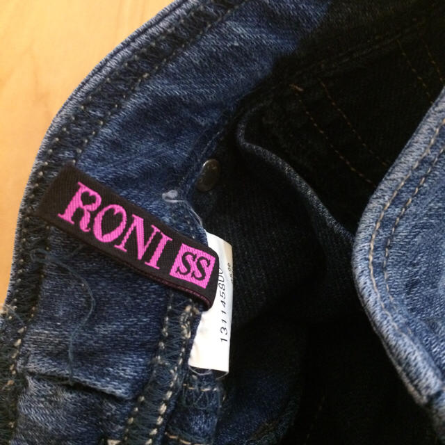 RONI(ロニィ)のRONI キッズ デニム ジーンズ SSサイズ キッズ/ベビー/マタニティのキッズ服女の子用(90cm~)(パンツ/スパッツ)の商品写真