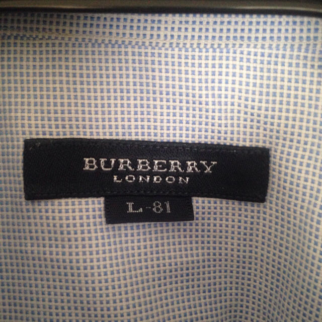 BURBERRY(バーバリー)のバーバリーロンドン サイズ81 L ワイシャツ カッターシャツ ブルーチェック メンズのトップス(シャツ)の商品写真