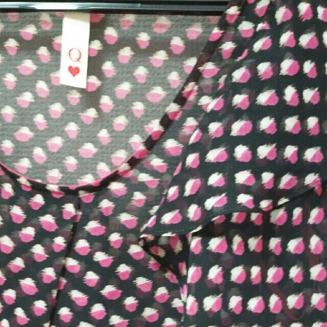 Q(キュー)のQ♥　ノースリーブ レディースのトップス(カットソー(半袖/袖なし))の商品写真