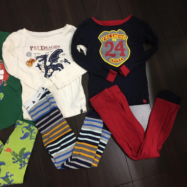 babyGAP(ベビーギャップ)のbabyGap パジャマ4set キッズ/ベビー/マタニティのキッズ服男の子用(90cm~)(パジャマ)の商品写真