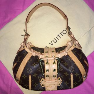 ルイヴィトン(LOUIS VUITTON)の【ジュリア様専用】ルイ ヴィトン モノグラム レオノール(ハンドバッグ)